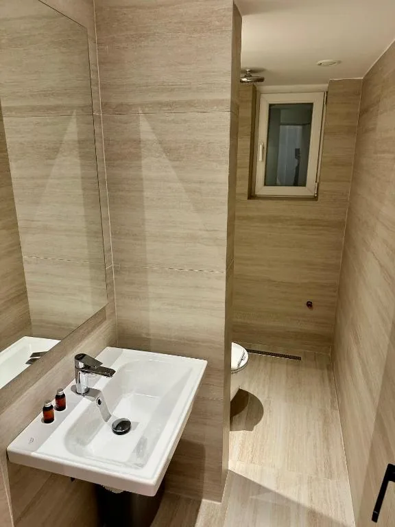 Venis Hotel — photo 10
